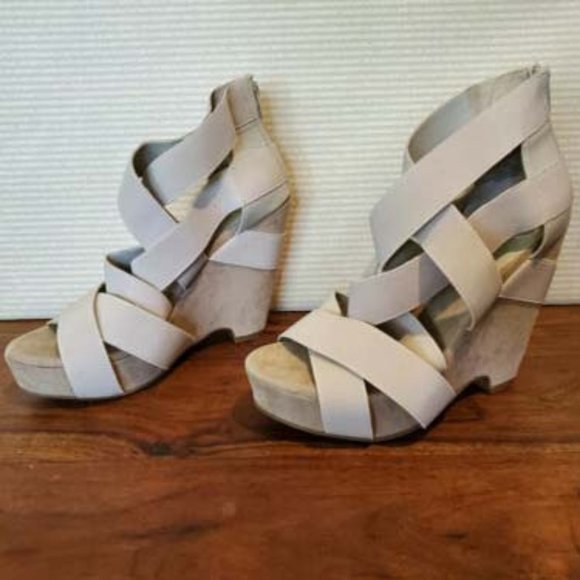 Madeline Reba Criss-Cross Strap Espadrille Wedge Heel Sandals Size 9M - Picture 1 of 8